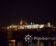 Pražský hrad z lodi